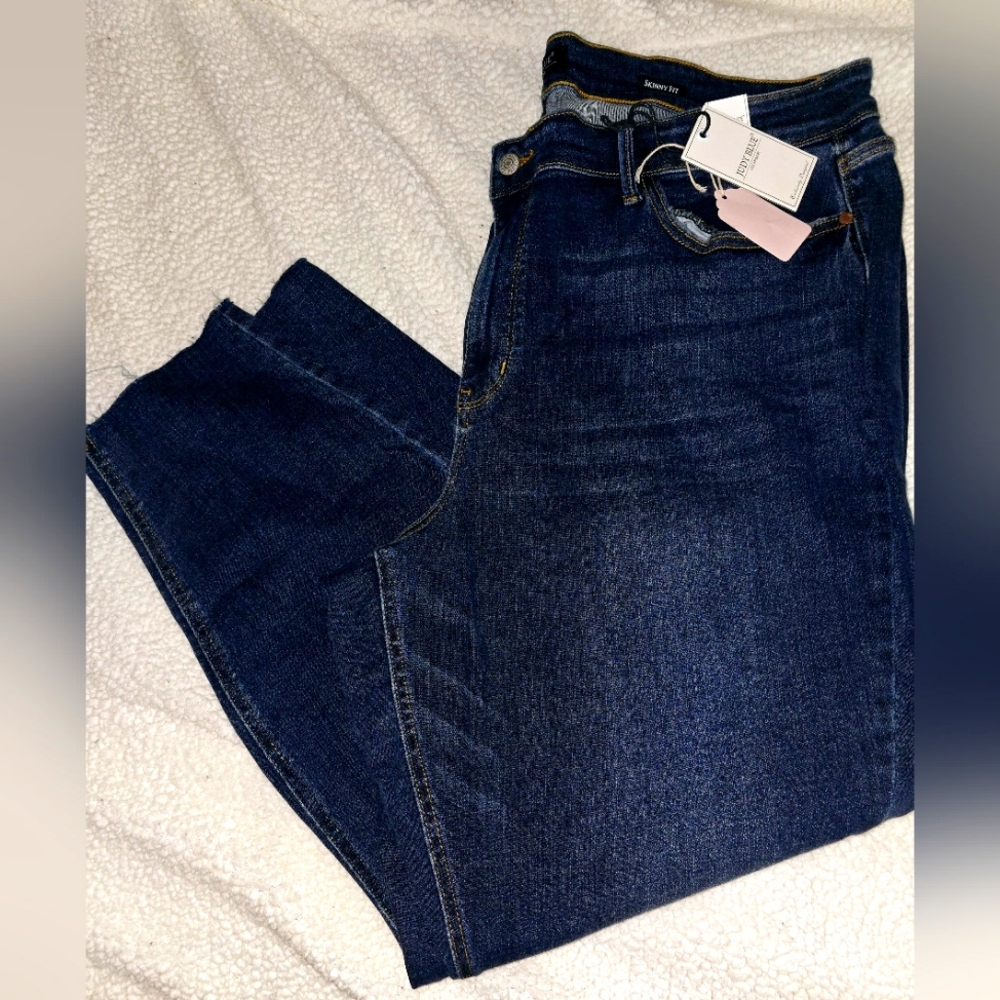 Judy blue jeans NWT plus size 24w mid rise skinny dark